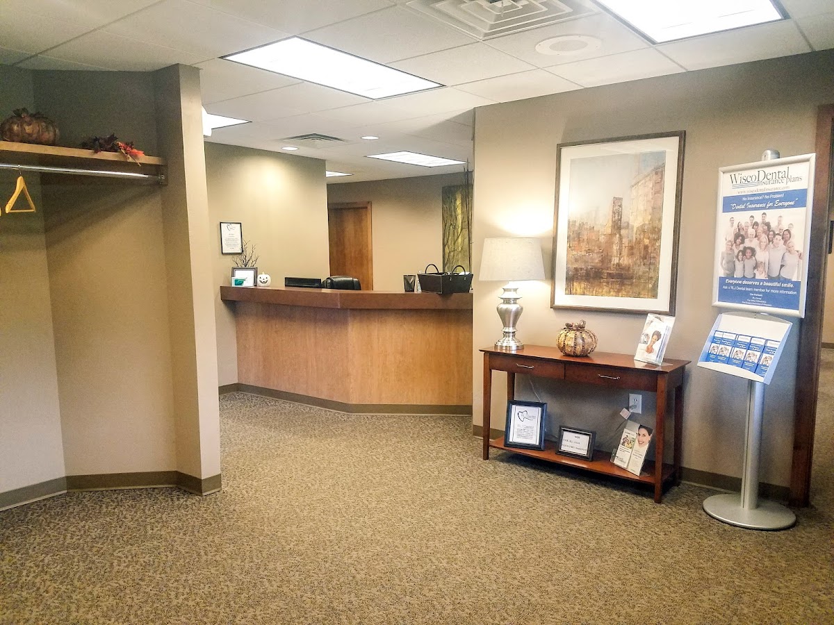 Rlj Dental photo 2