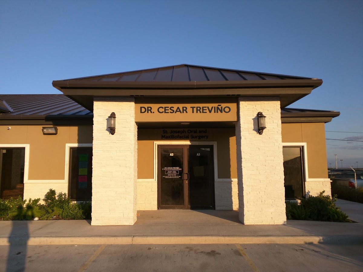 Dr. Cesar Trevino, St Joseph Oms photo 1