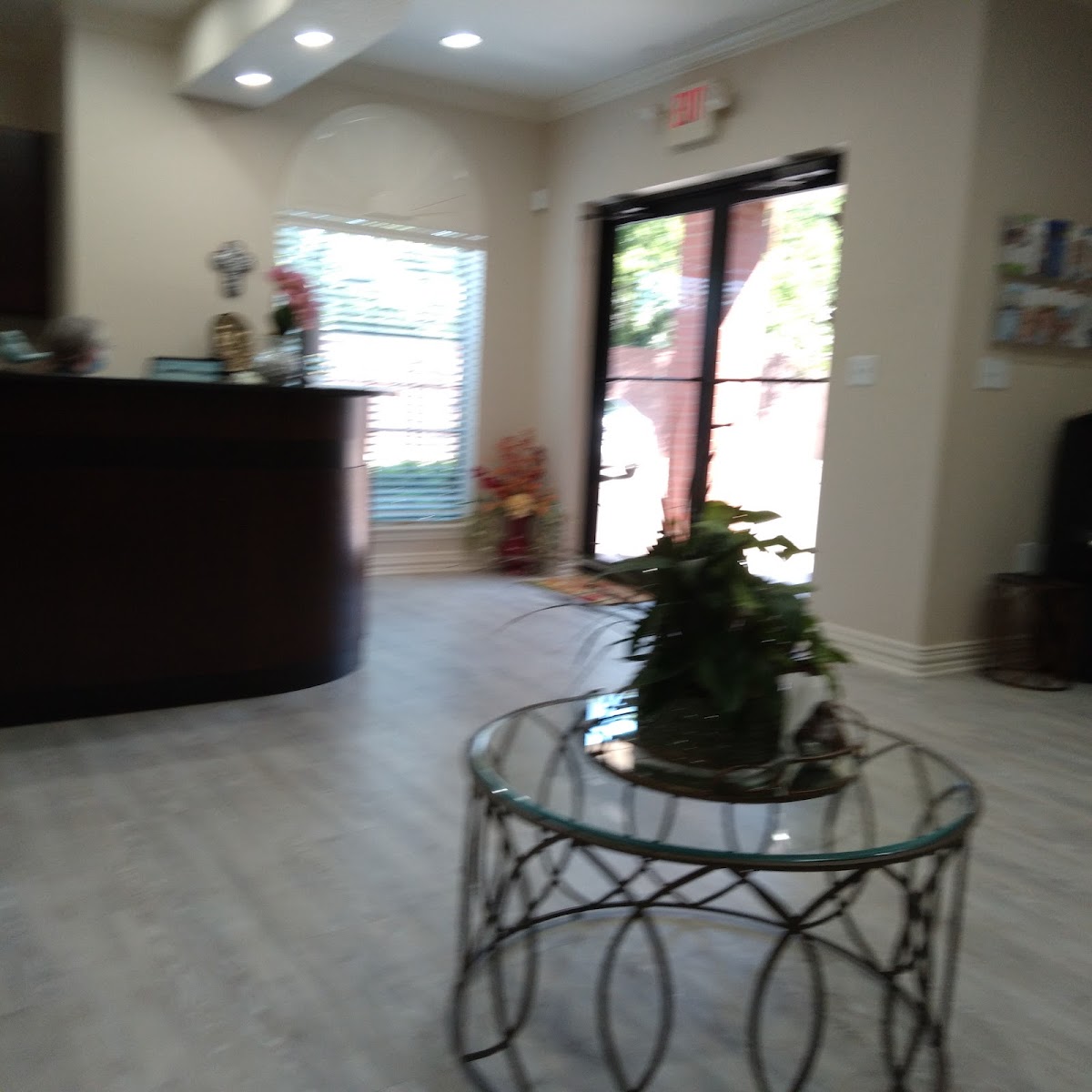 Sandra Vergara D.D.S. - Oral Surgery & Dental Implant Center photo 2