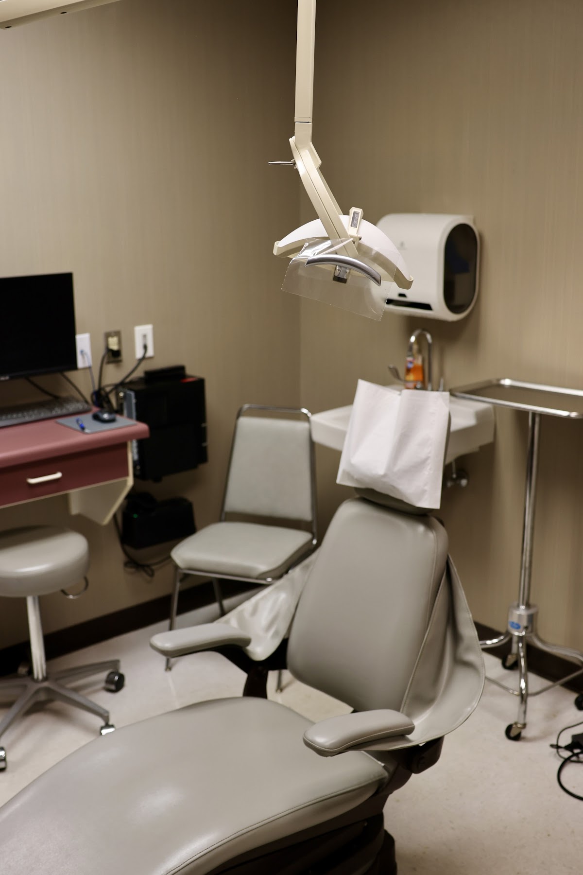 Nuset Dental Implants and Oral Surgery of Nashville photo 4