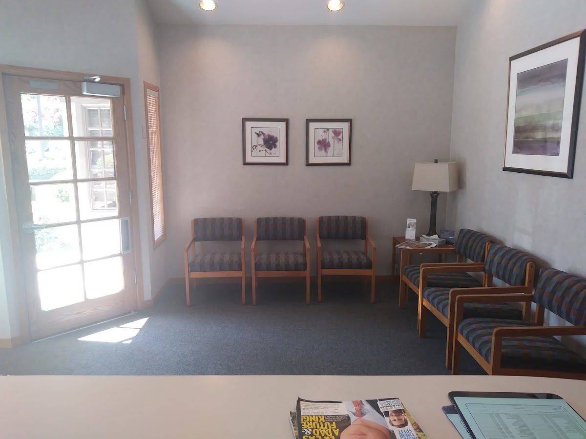 H. Leroy Thomas Dds photo 2