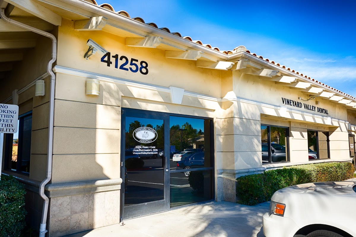 Vineyard Valley Dental, Dr. John Ruzzamenti photo 2