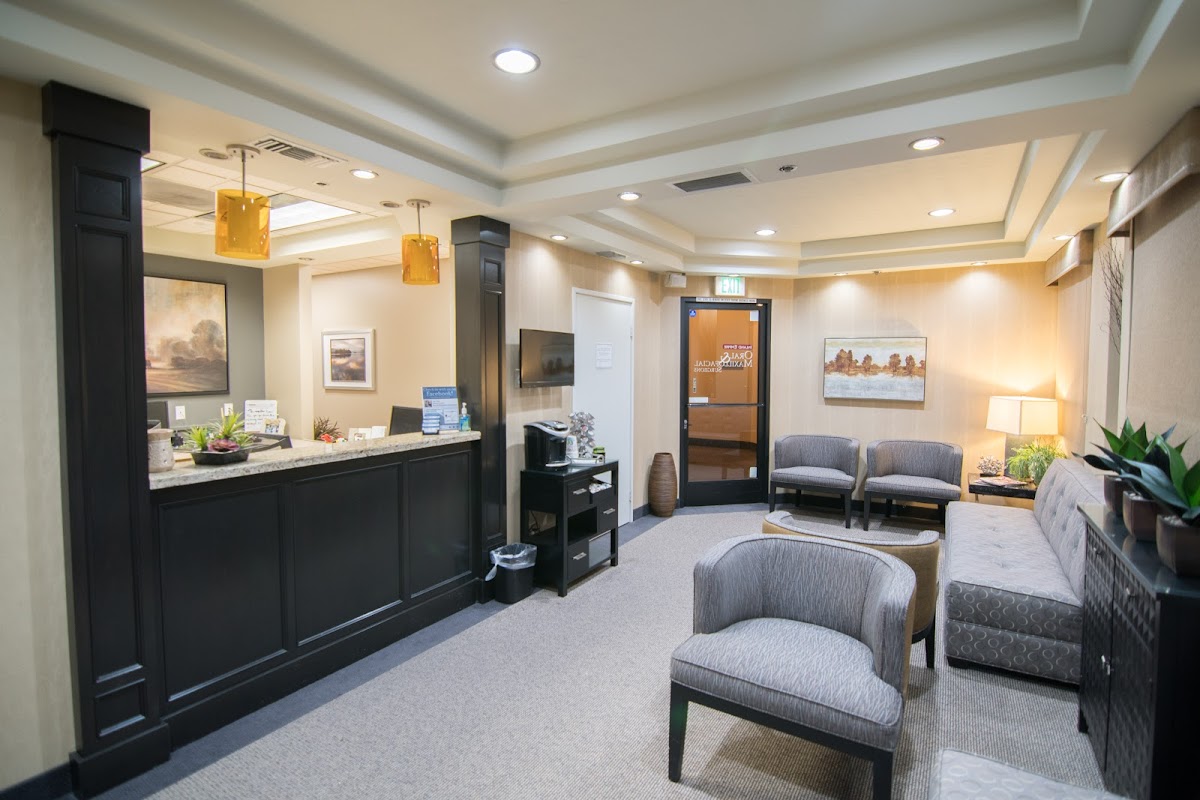 Inland Empire Oral Surgery & Dental Implants (Ieomfs) - Upland photo 3