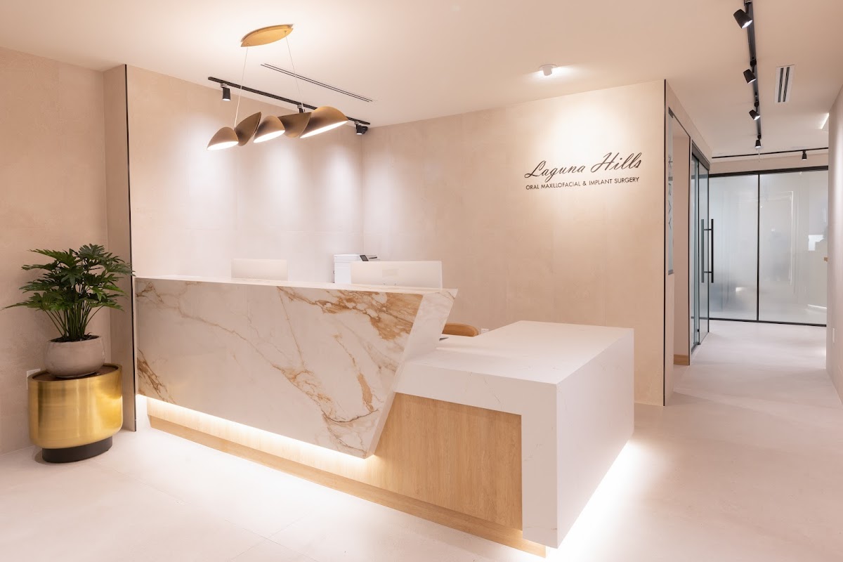 Laguna Hills Oral Maxillofacial & Implant Surgery, Dr. Quoc L. Nguyen photo 2