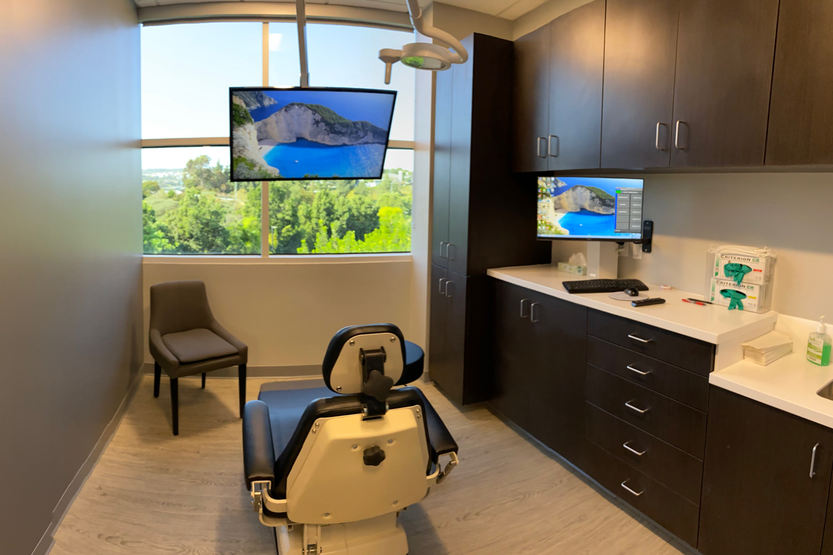 Oc Oral Surgery photo 1