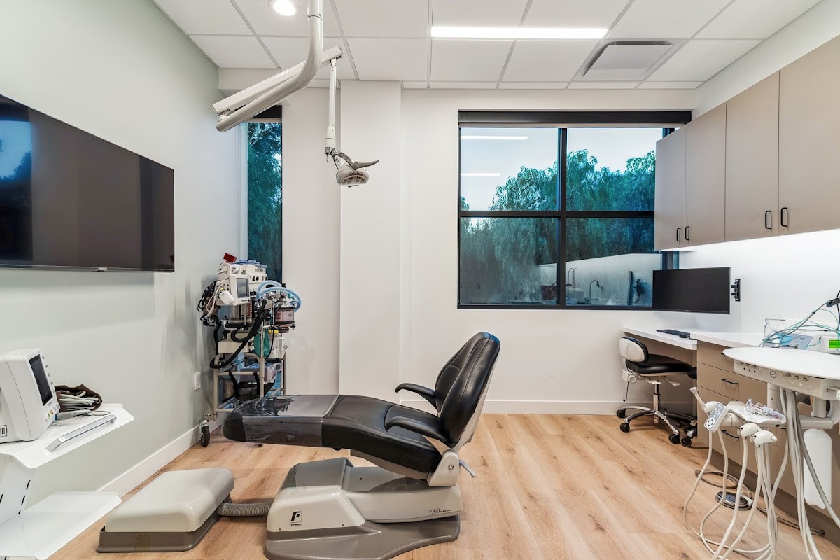 Smilebody Holistic Dental + Medical Wellbeing photo 1