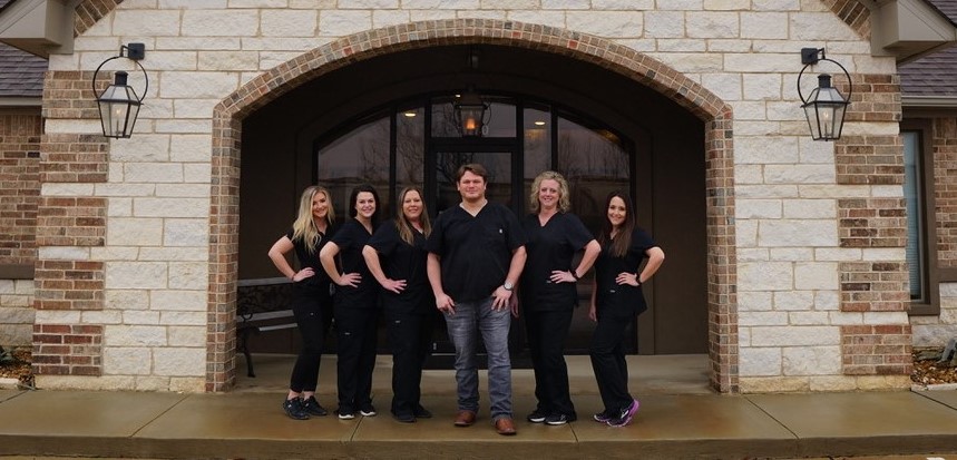 Ashdown Dental Clinic- Reese Lunsford D.D.S. photo 1
