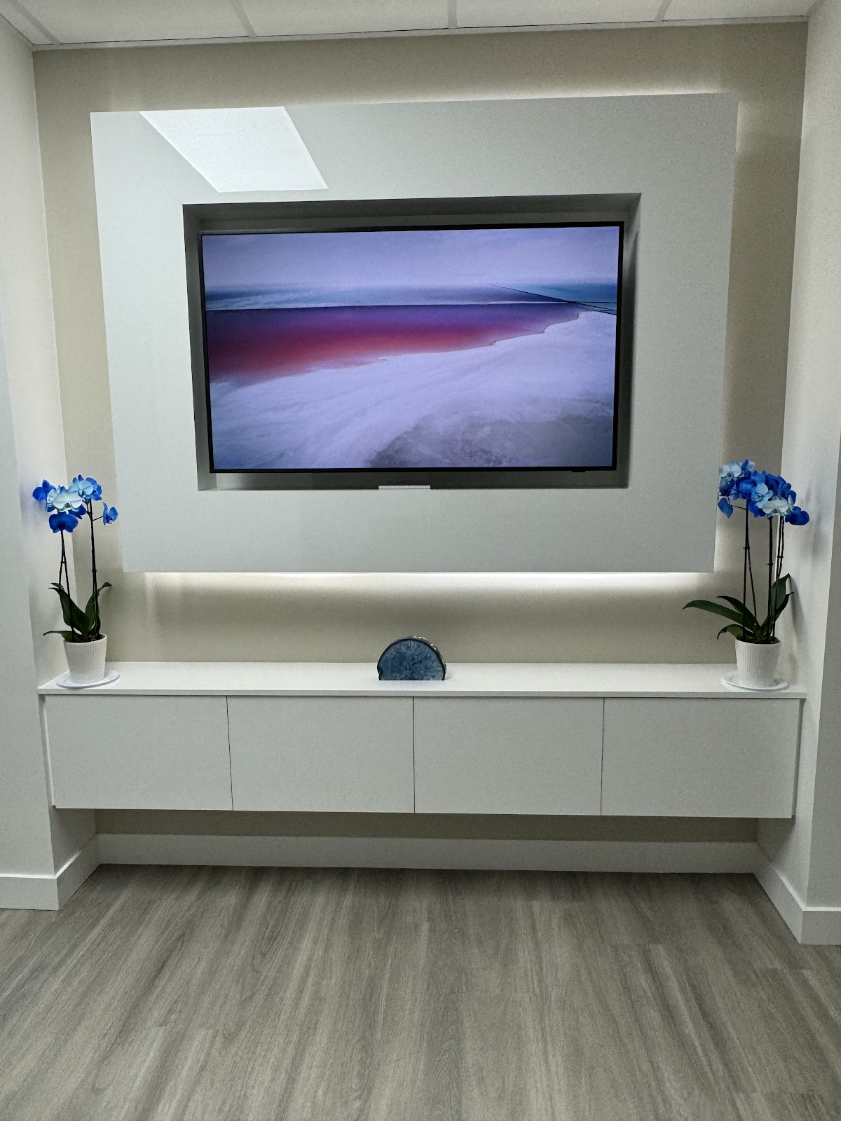 Larchmont Village Oral Surgery—wisdom Teeth Removal, Dental Implants & Maxillofacial Surgeon photo 5