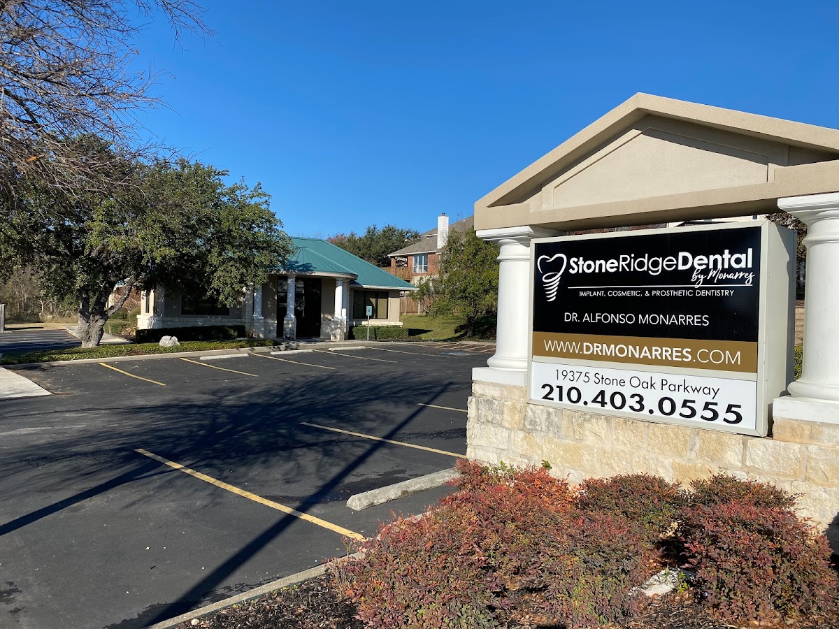 Stone Ridge Dental: Implant, Cosmetic & Prosthetic Dentistry photo 4