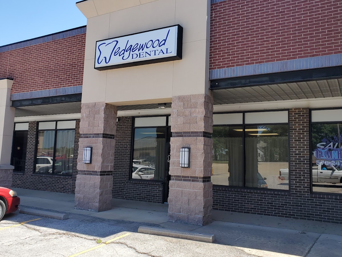 Wedgewood Dental: Linda Westmoreland, DDS photo 3