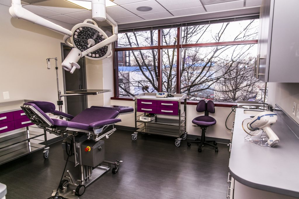Kazemi Oral Surgery & Dental Implants photo 3