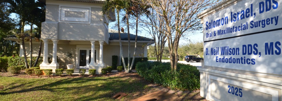 Salomon Israel DDS PA -oral, Maxillofacial and Dental Implant Surgery of Vero Beach photo 2