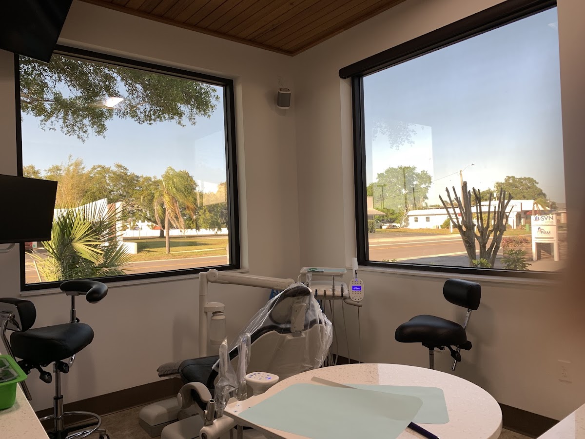 Hank D. Michael, DMD - Cosmetic & Implant Dentist photo 4