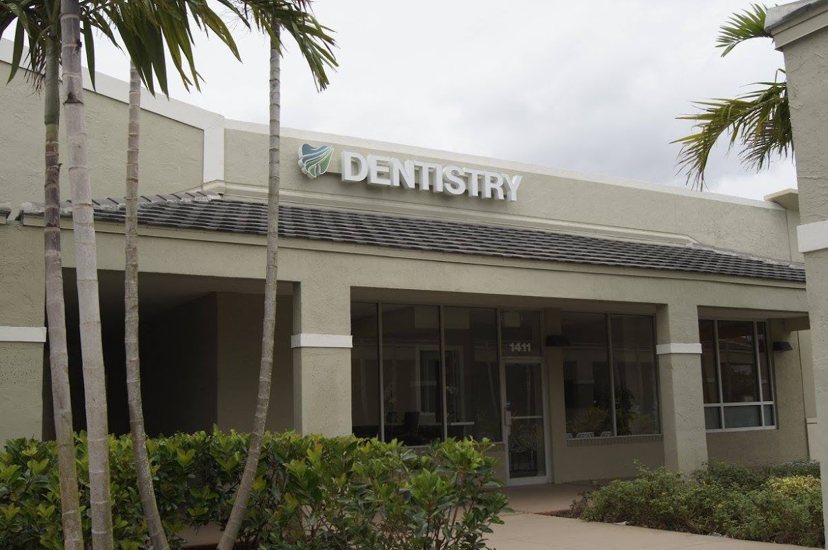 Plantation Dental Studio and Implant Center photo 2