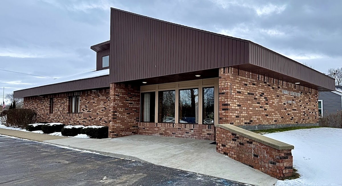 Uribe Dental Center photo 2