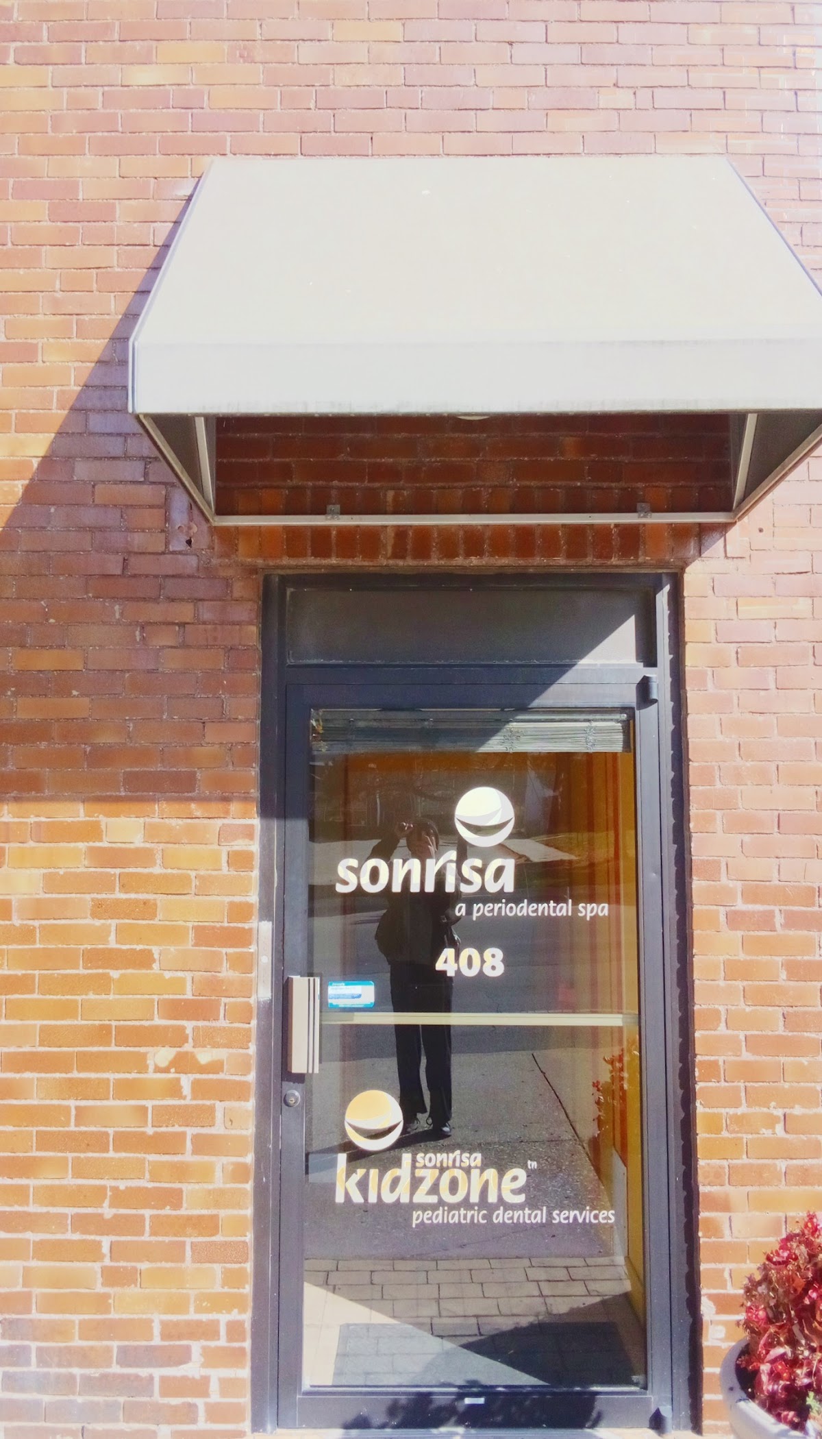 Sonrisa Dental photo 5