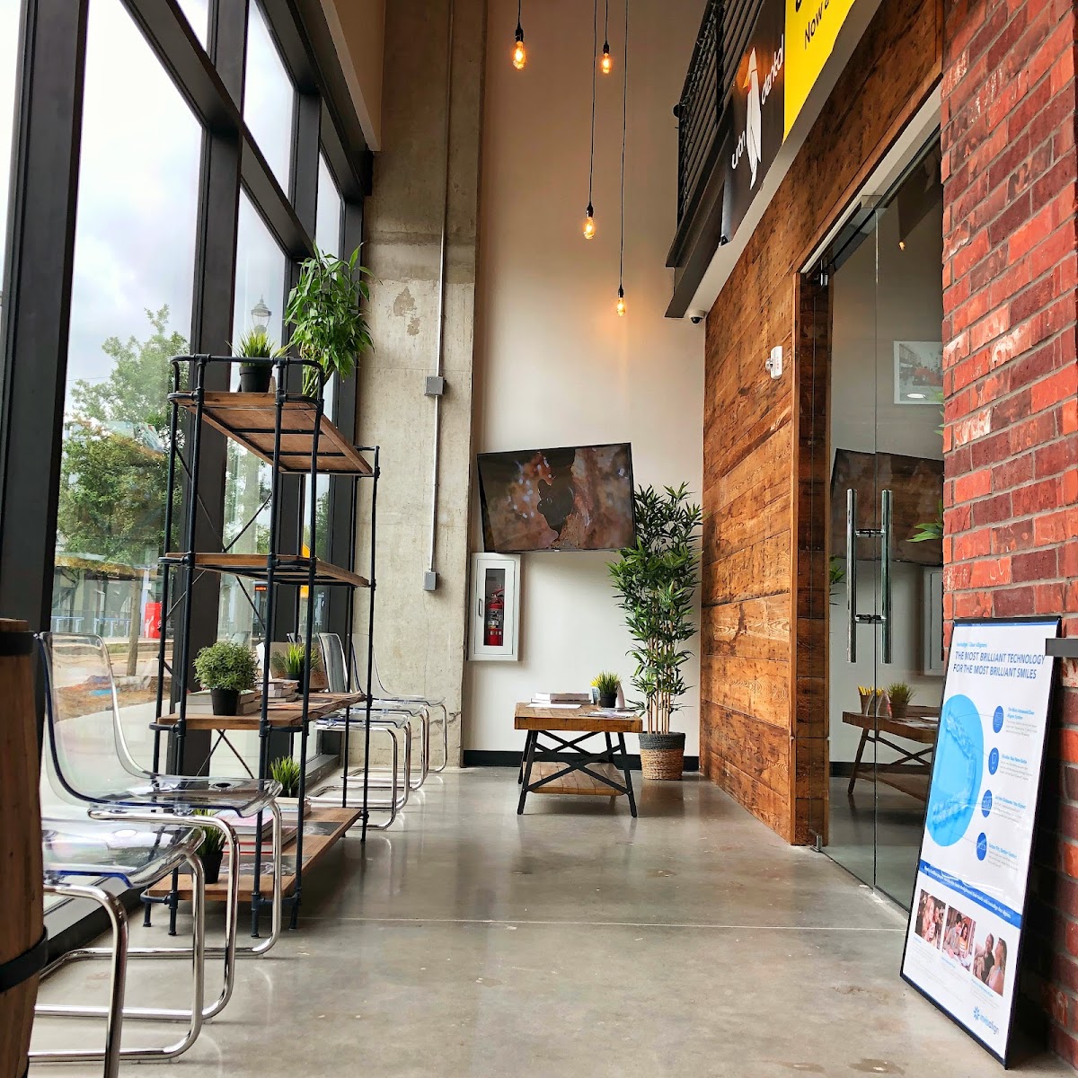 Urbn Dental Implants & Invisalign | Midtown photo 3