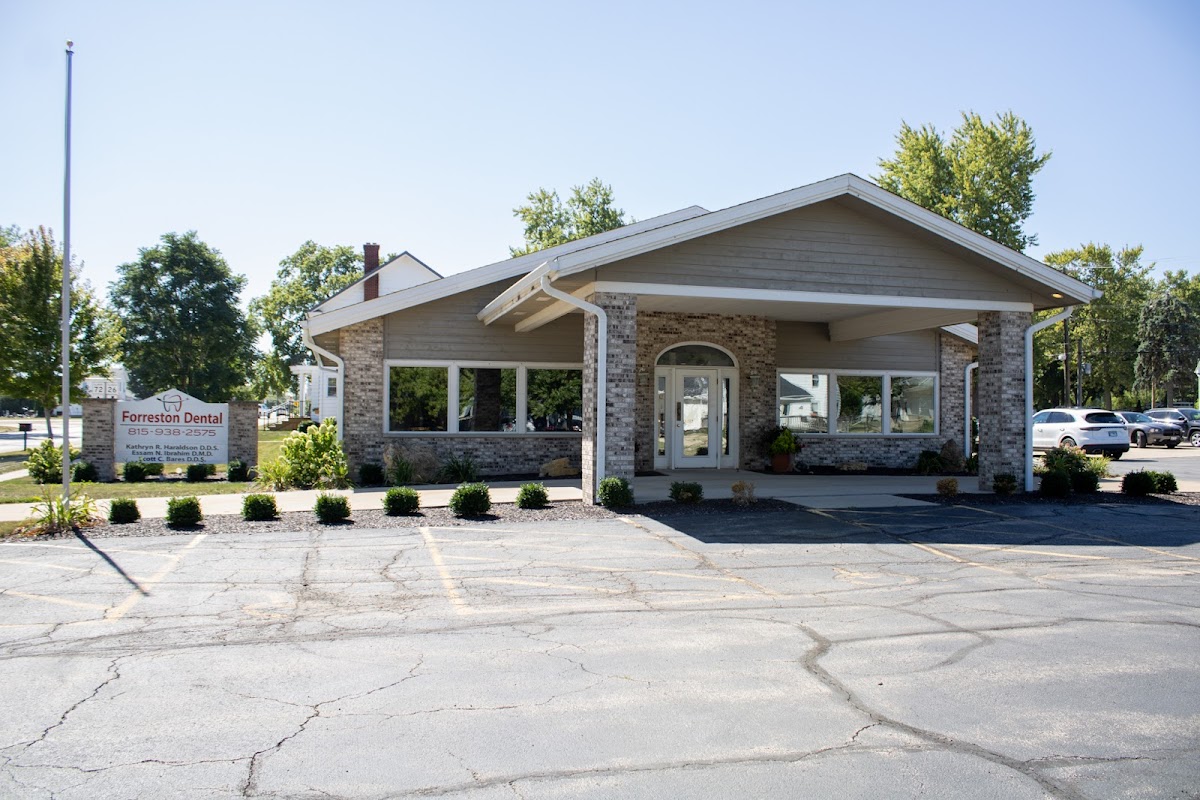 Oral & Maxillofacial Surgeons of Northwest Illinois photo 1