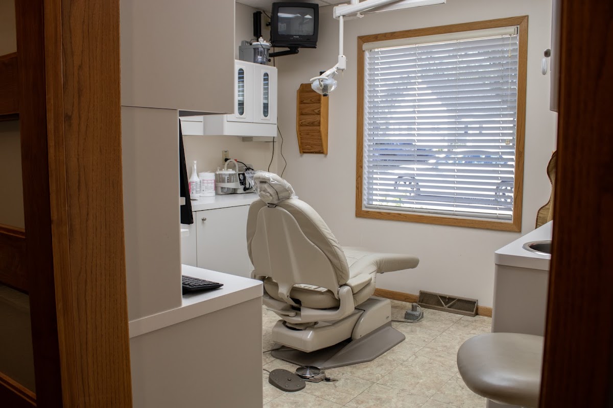 Oral & Maxillofacial Surgeons of Northwest Illinois photo 2