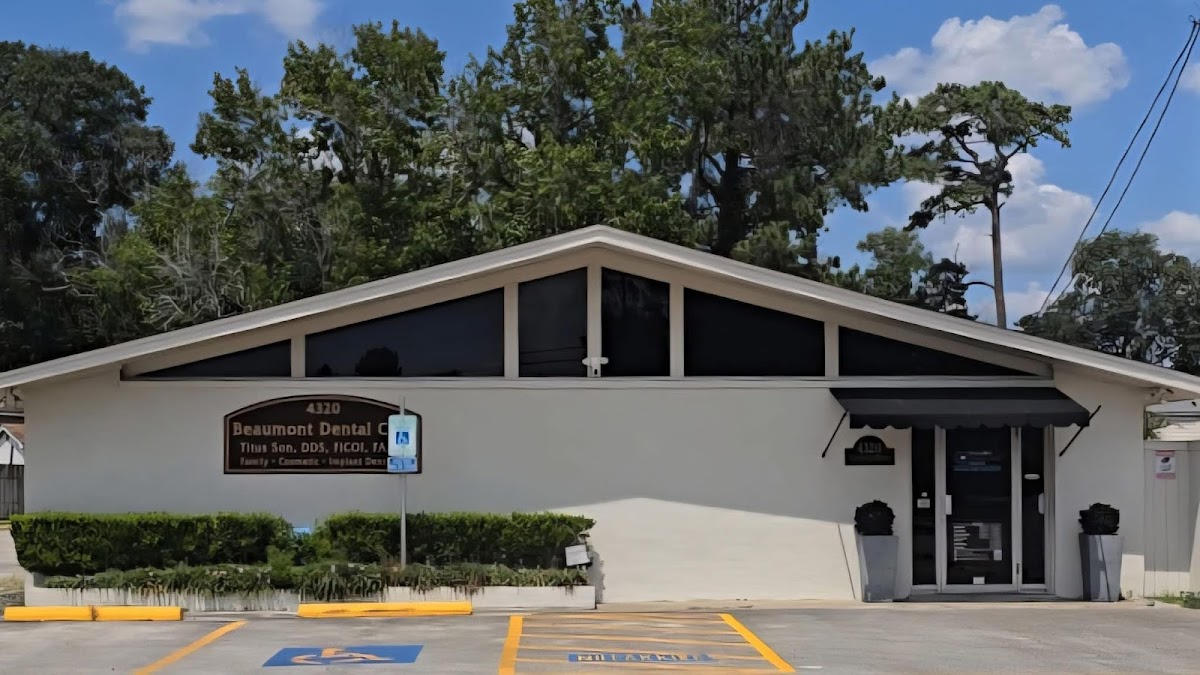 Beaumont Dental Care: Titus Son, Dds & William K. Baxley, Dds photo 5