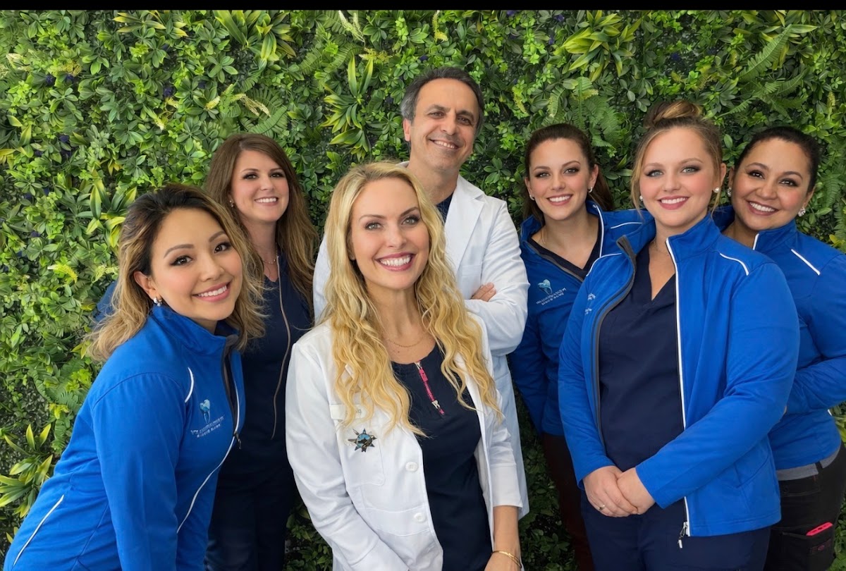 Pleasant Valley Smile Studio- Dr. Riaz Rayek and Dr. April Kern photo 1