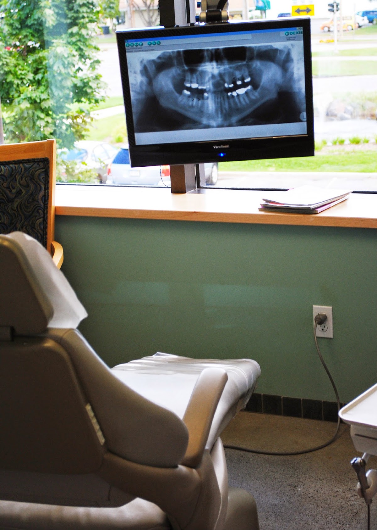 Associates in Family Dentistry photo 3