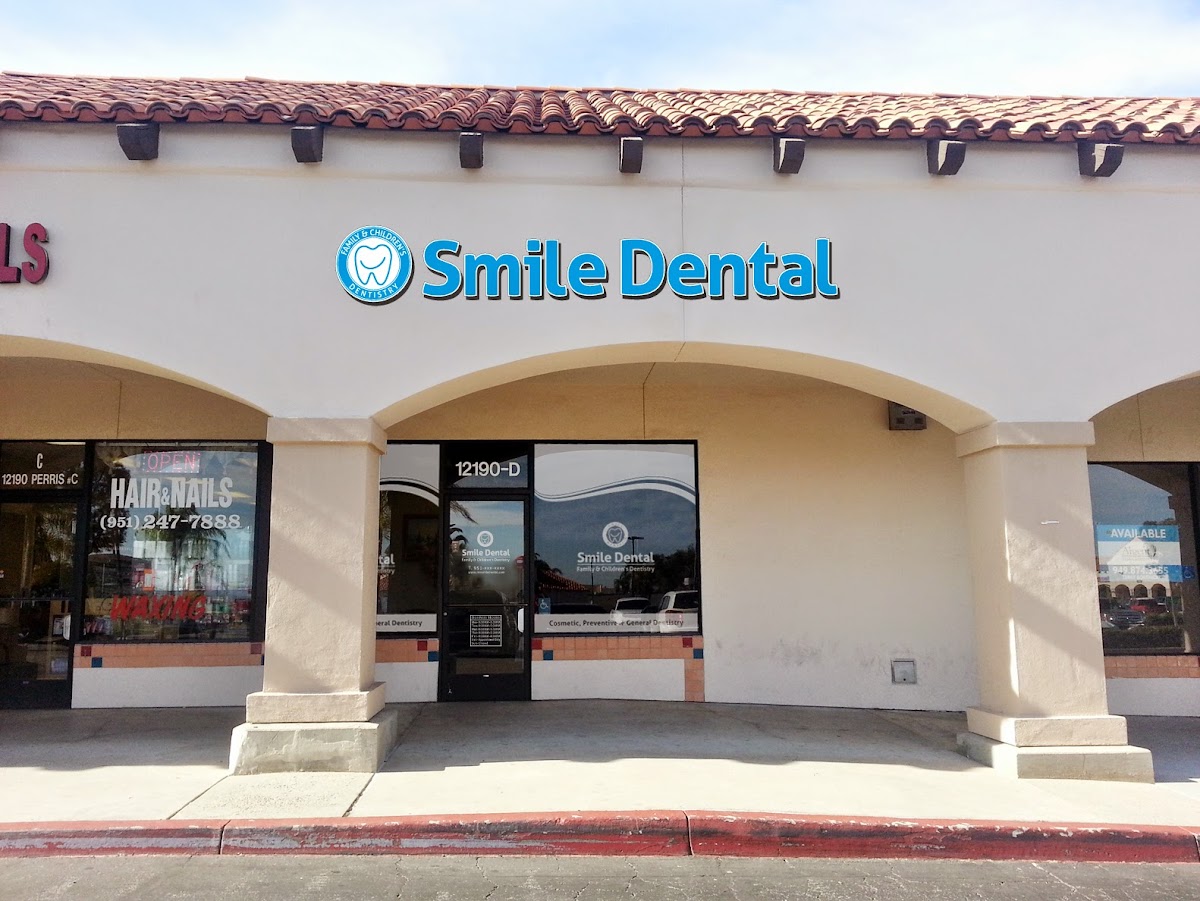 Smile Dental photo 1