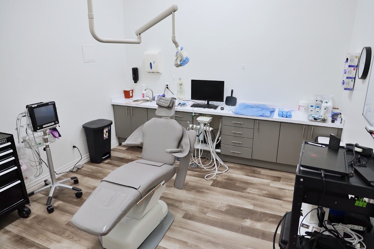 Nuvia Dental Implant Center - Fort Worth photo 3