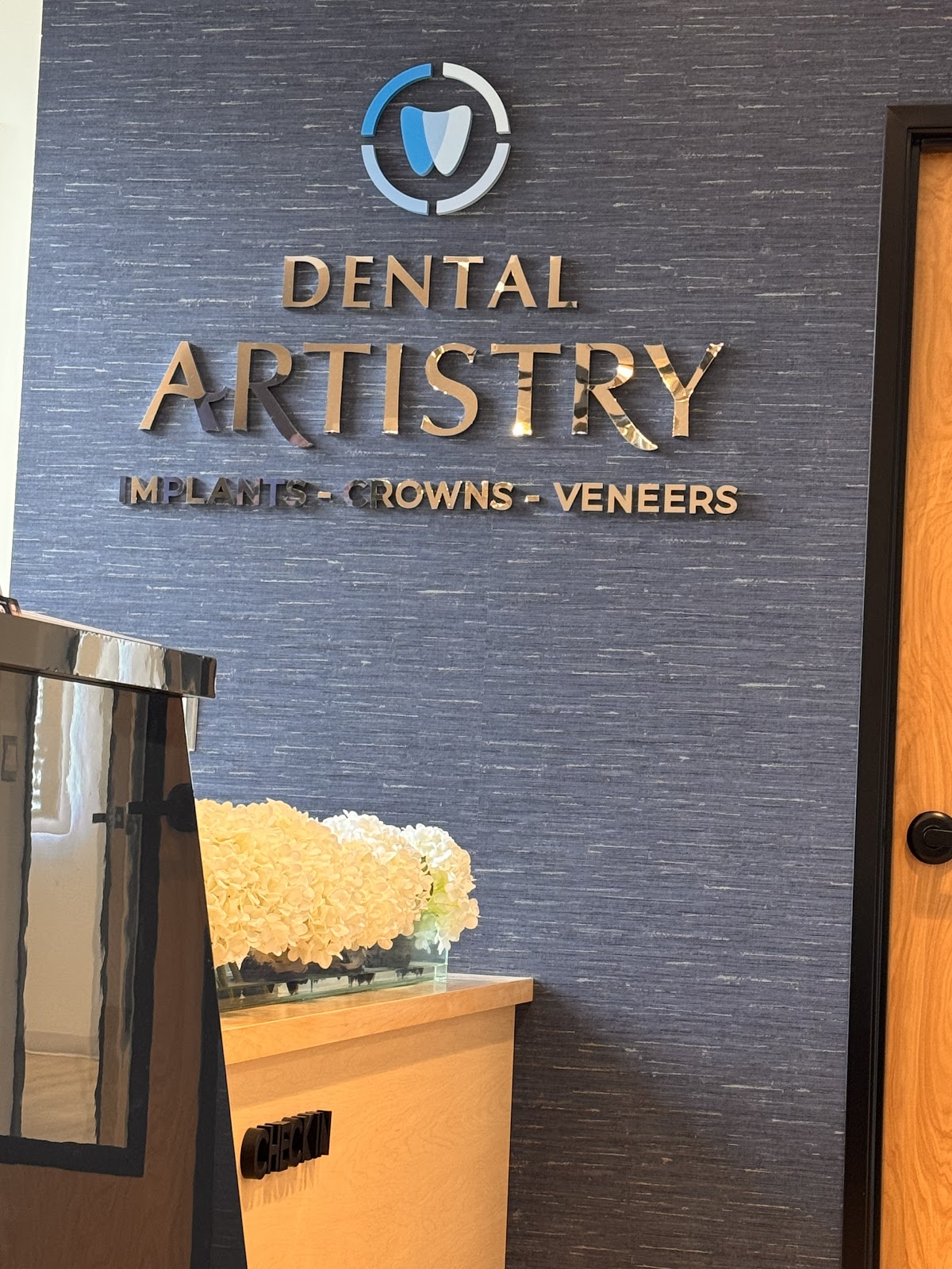 Dental Artistry Implants - Crowns - Veneers ( Westside ) photo 3
