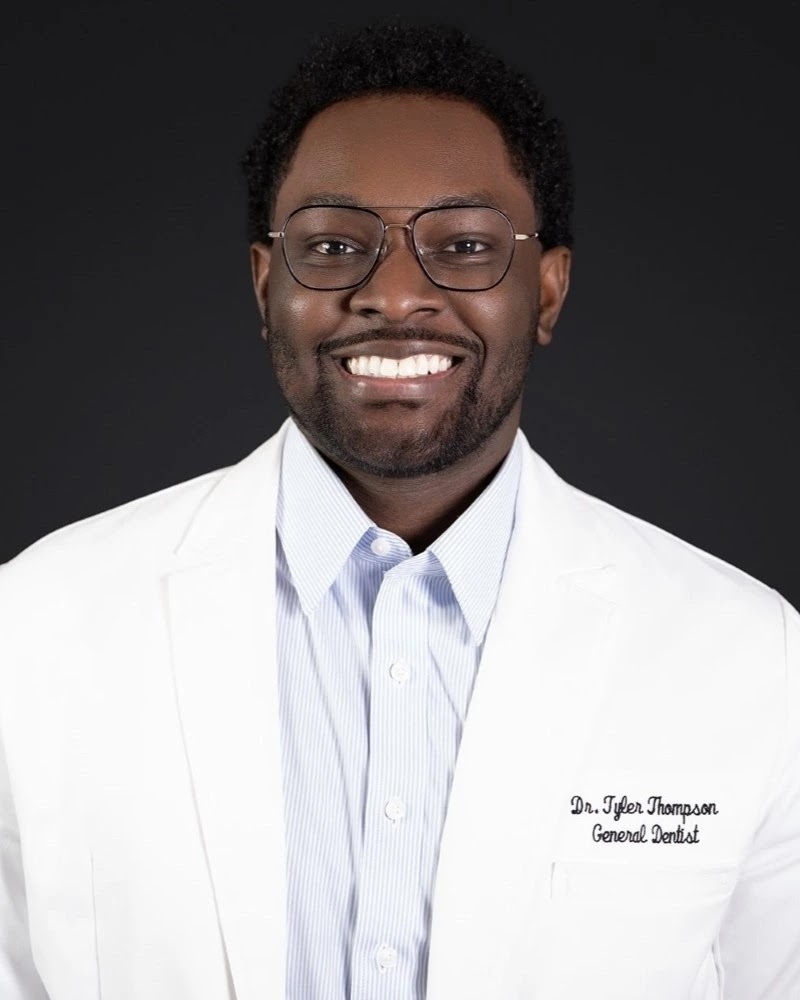 Cleveland Dentures and Implants photo 1