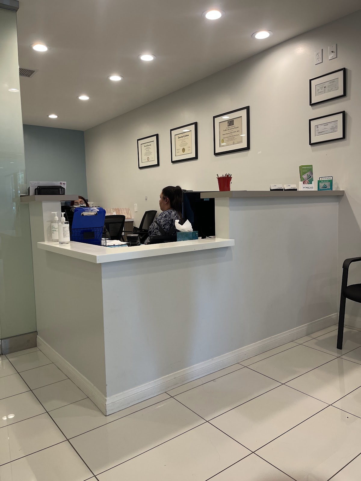 Torrimed Oral Surgery And Dental Implants photo 1