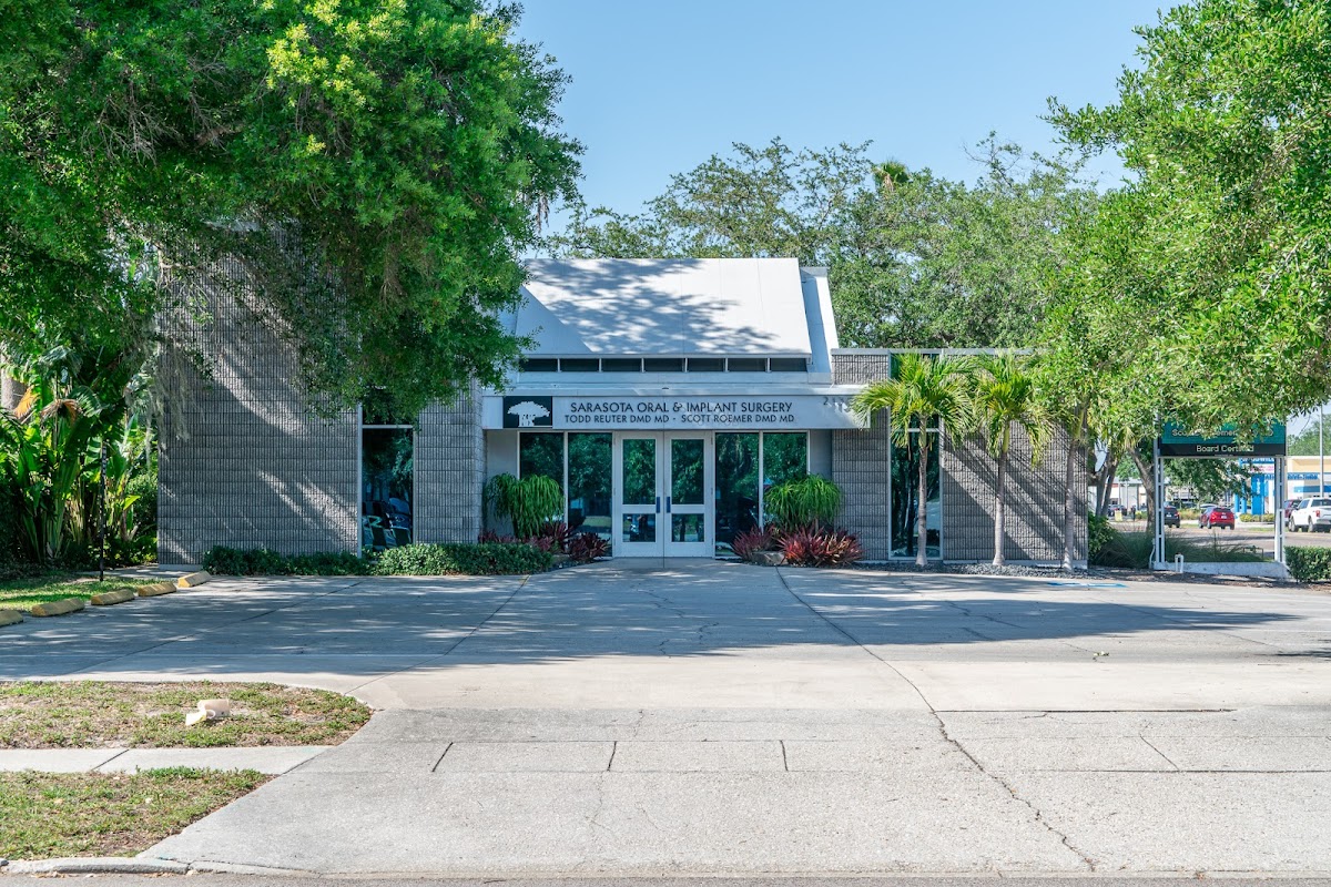 Sarasota Oral & Implant Surgery photo 4