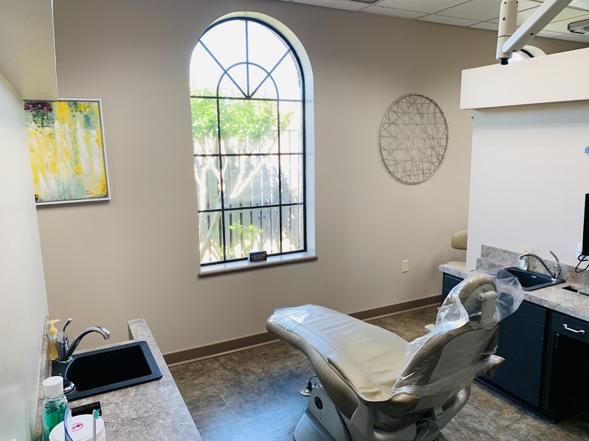 Kinard Dental Arts and Implants photo 5