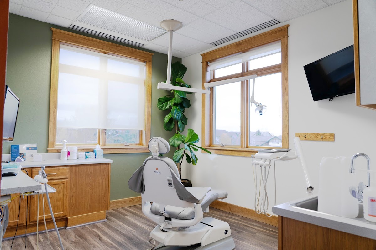 Shine Dental Mt photo 2