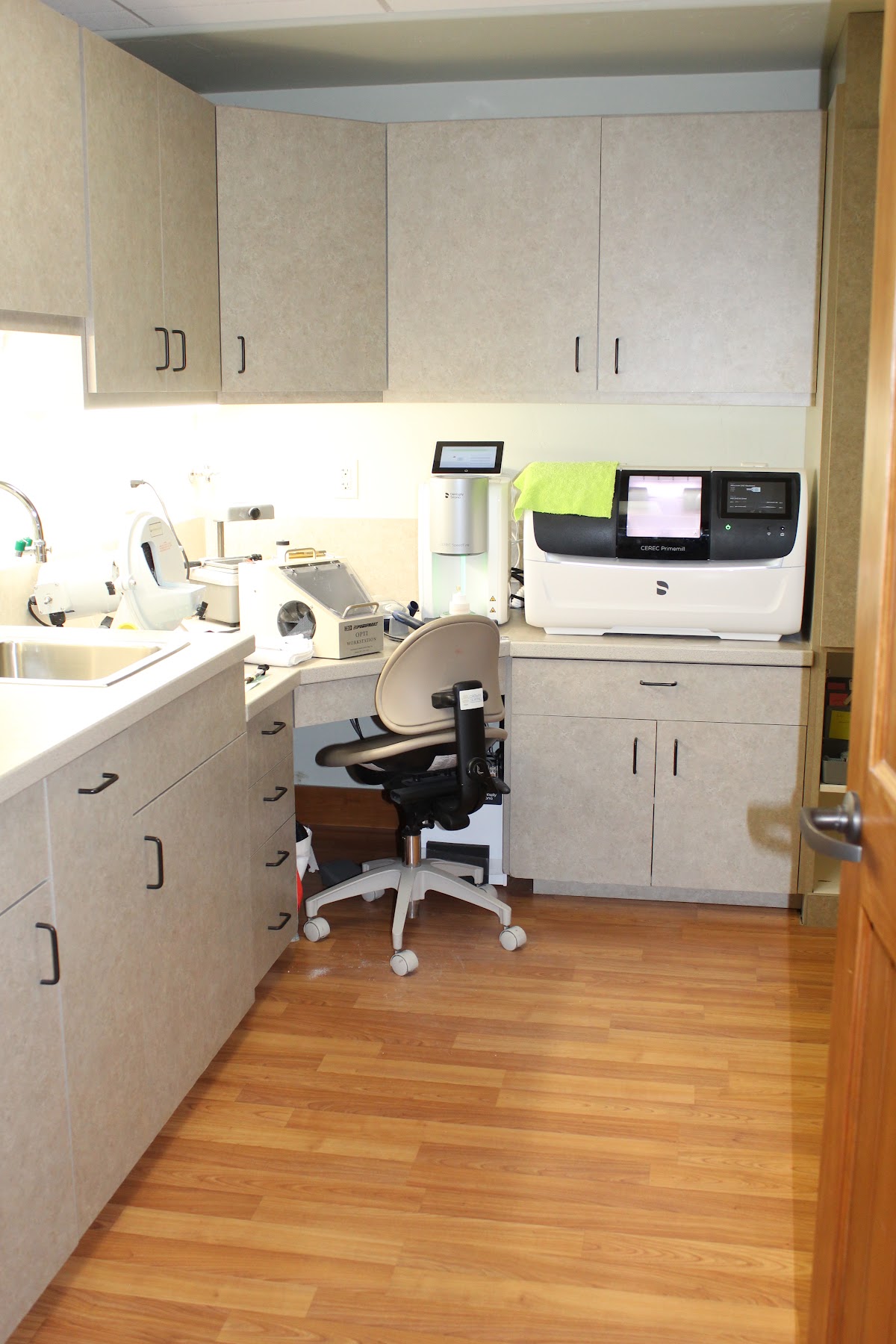 Avantgarde Dental photo 4