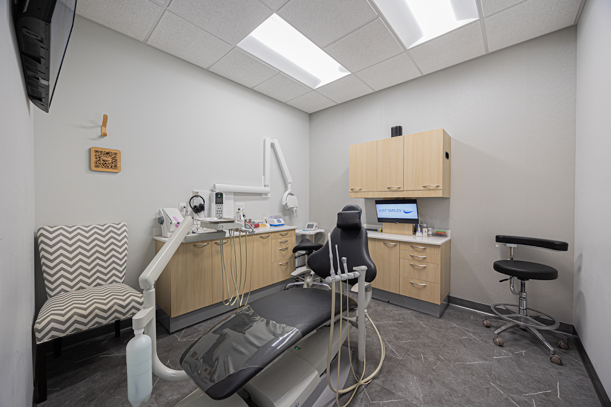 Just Smiles - General, Cosmetic & Implant Dentistry photo 4