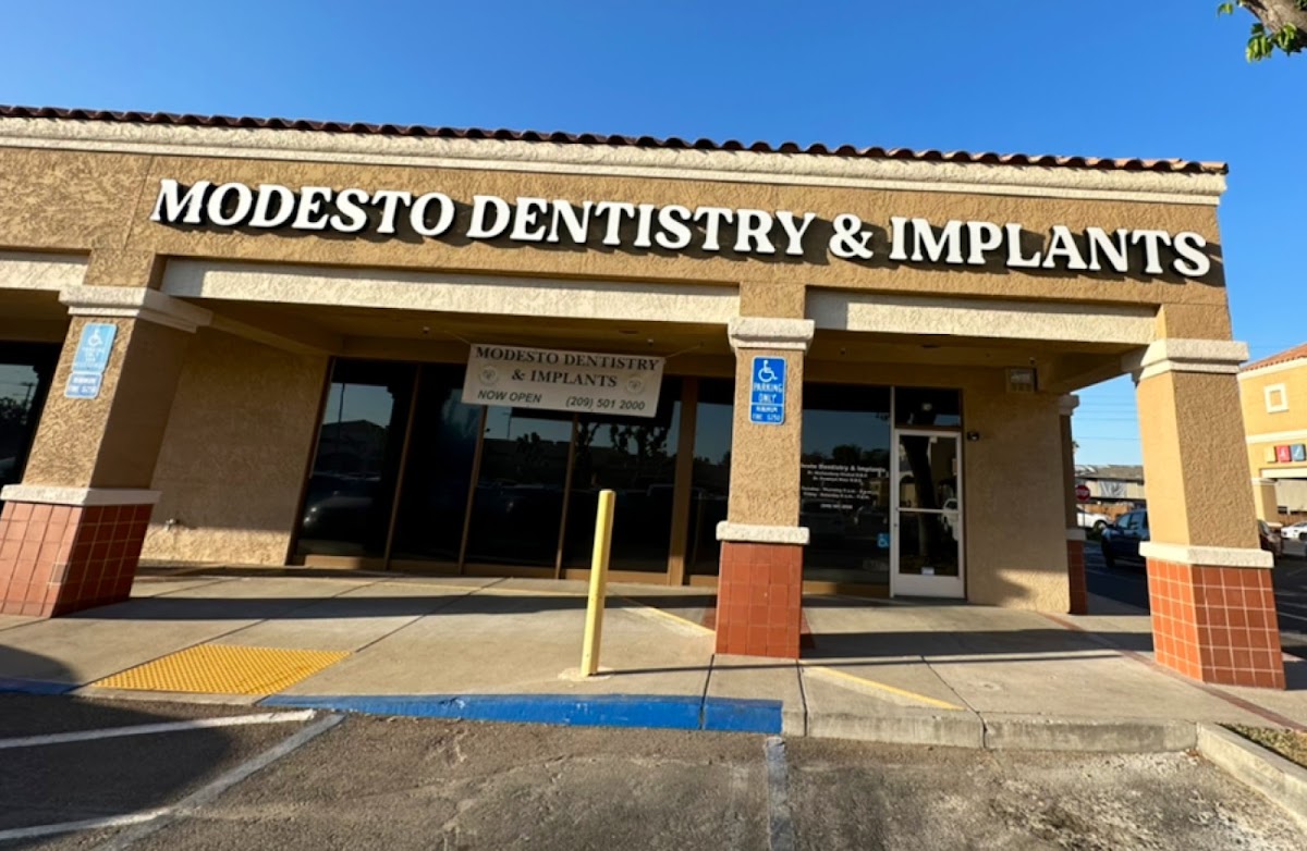 Modesto Dentistry and Implants photo 2