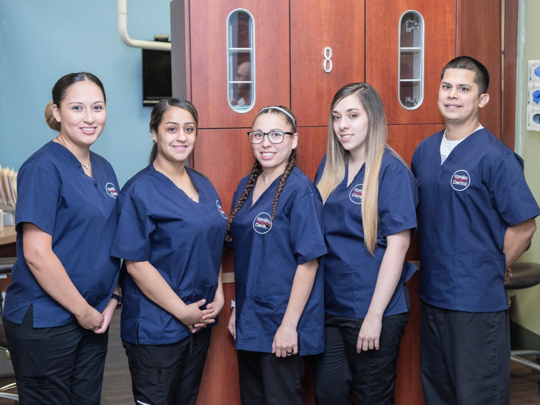 Familia Dental photo 5