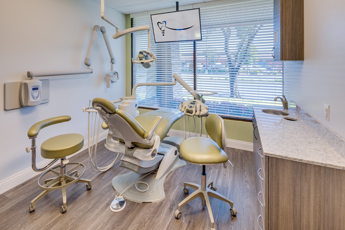 Dr. Darryl Burke, Dds Oral Aesthetics And Implants photo 3