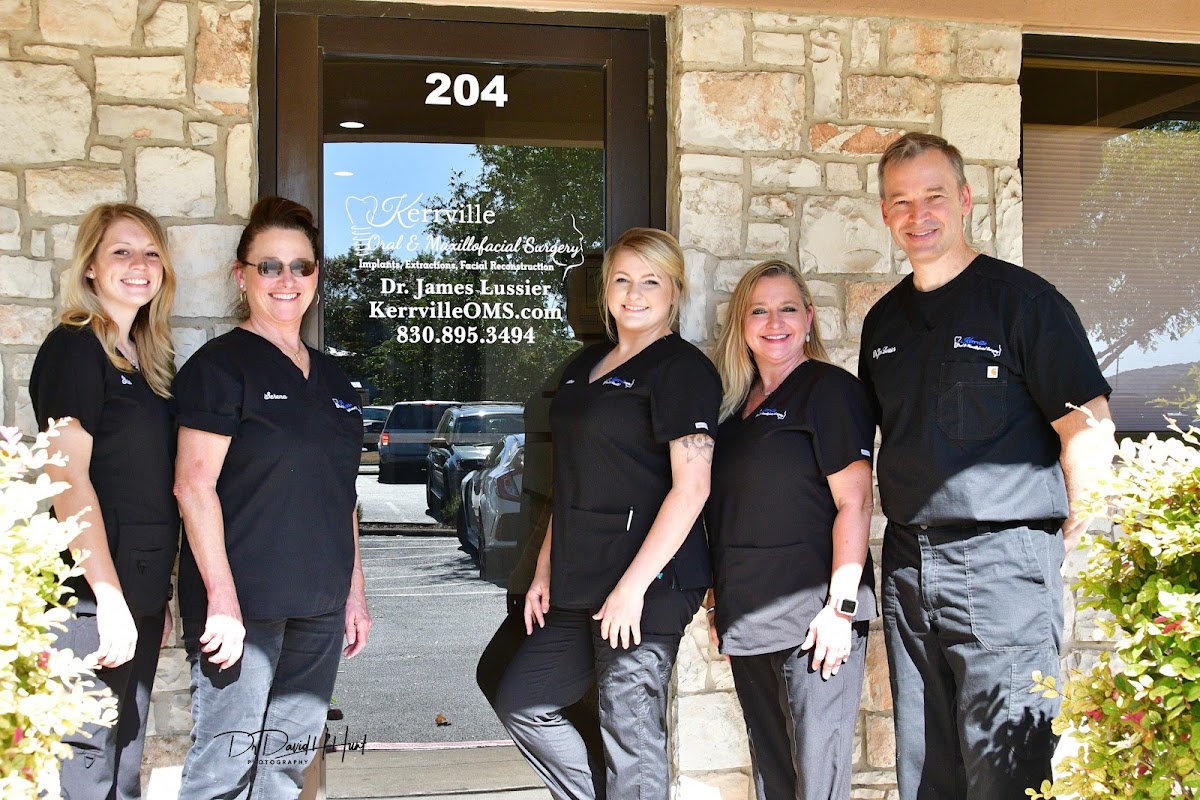 Kerrville Oral & Maxillofacial Surgery, Dr. James Lussier photo 4