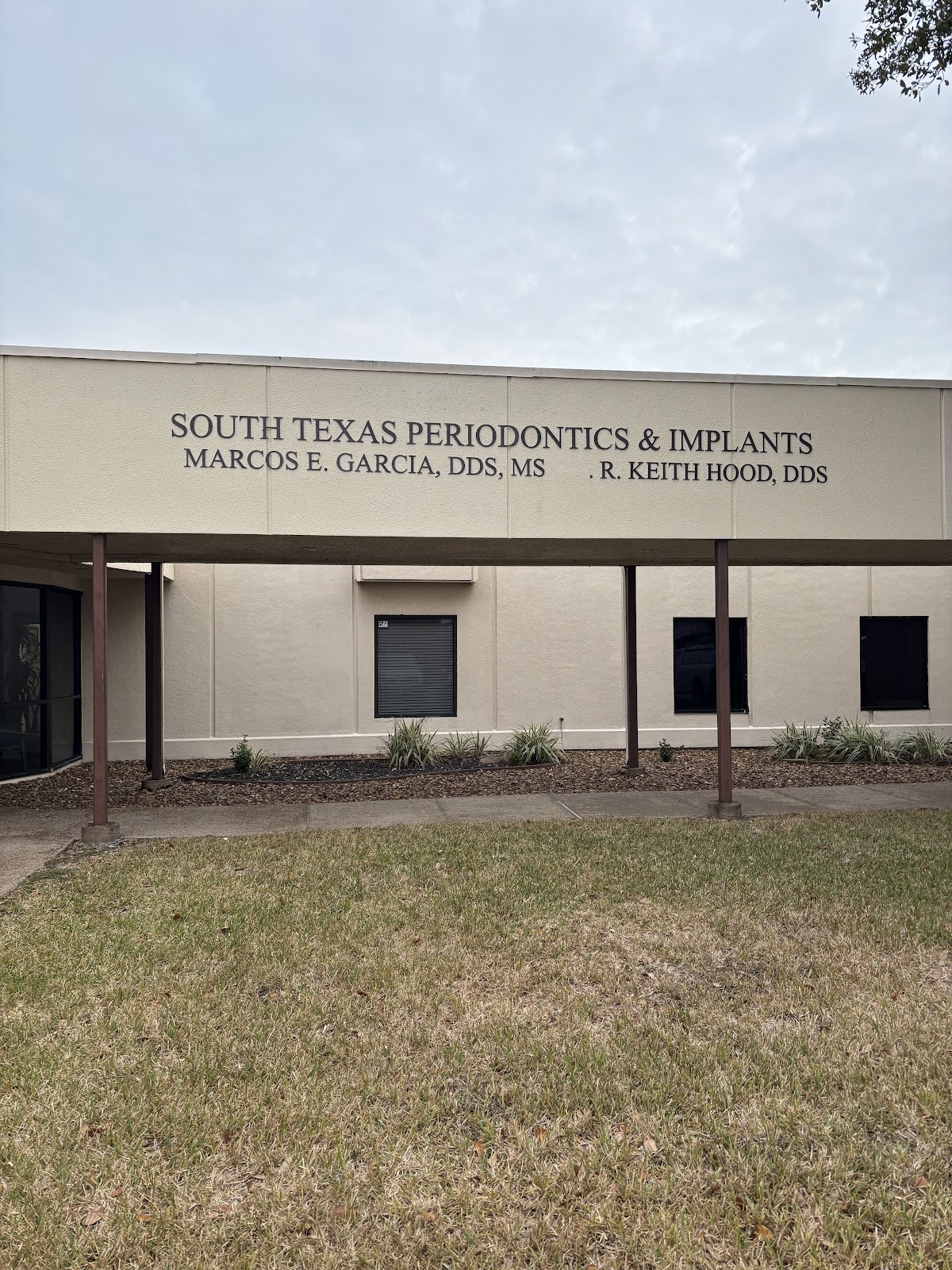 South Texas Periodontics & Implants photo 3