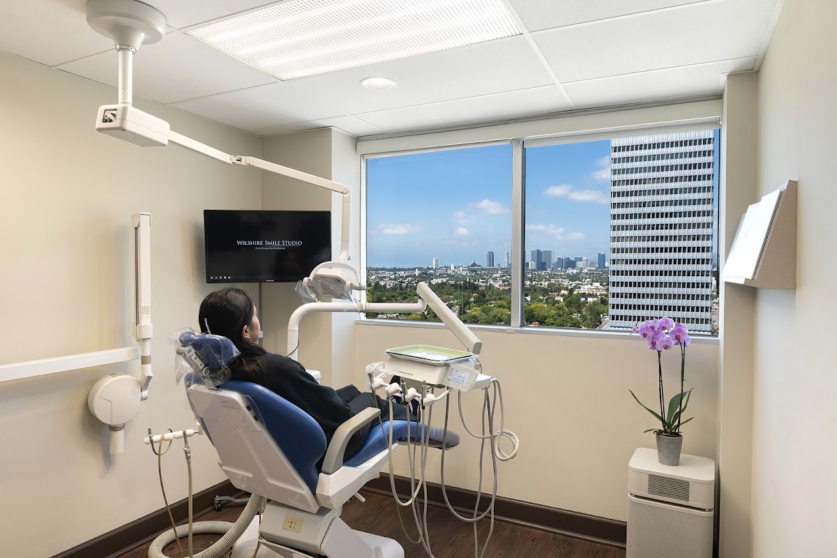 Wilshire Smile Studio photo 1