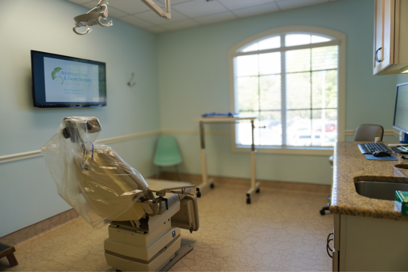 Advanced Oral & Facial Surgery of the Triad photo 2