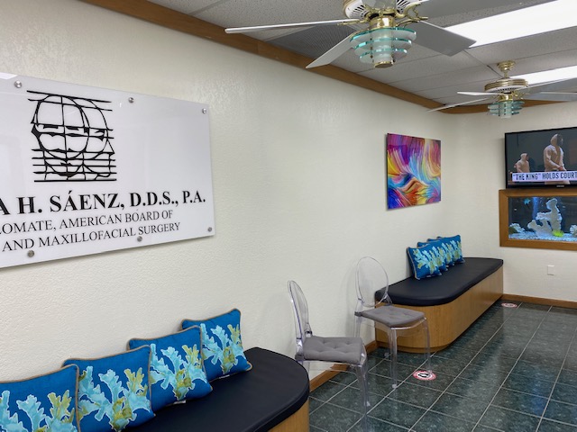 Dr. Regina H. Sáenz, D.D.S., P.a.-oral & Maxillofacial Surgeon-board Certified photo 1
