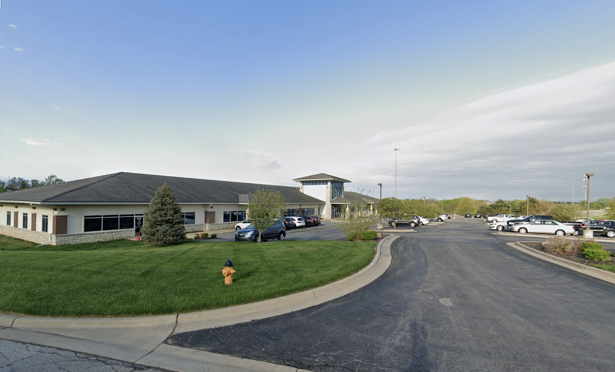 Shawnee Oral Surgery: Labart, Justin W. DDS, MD photo 1