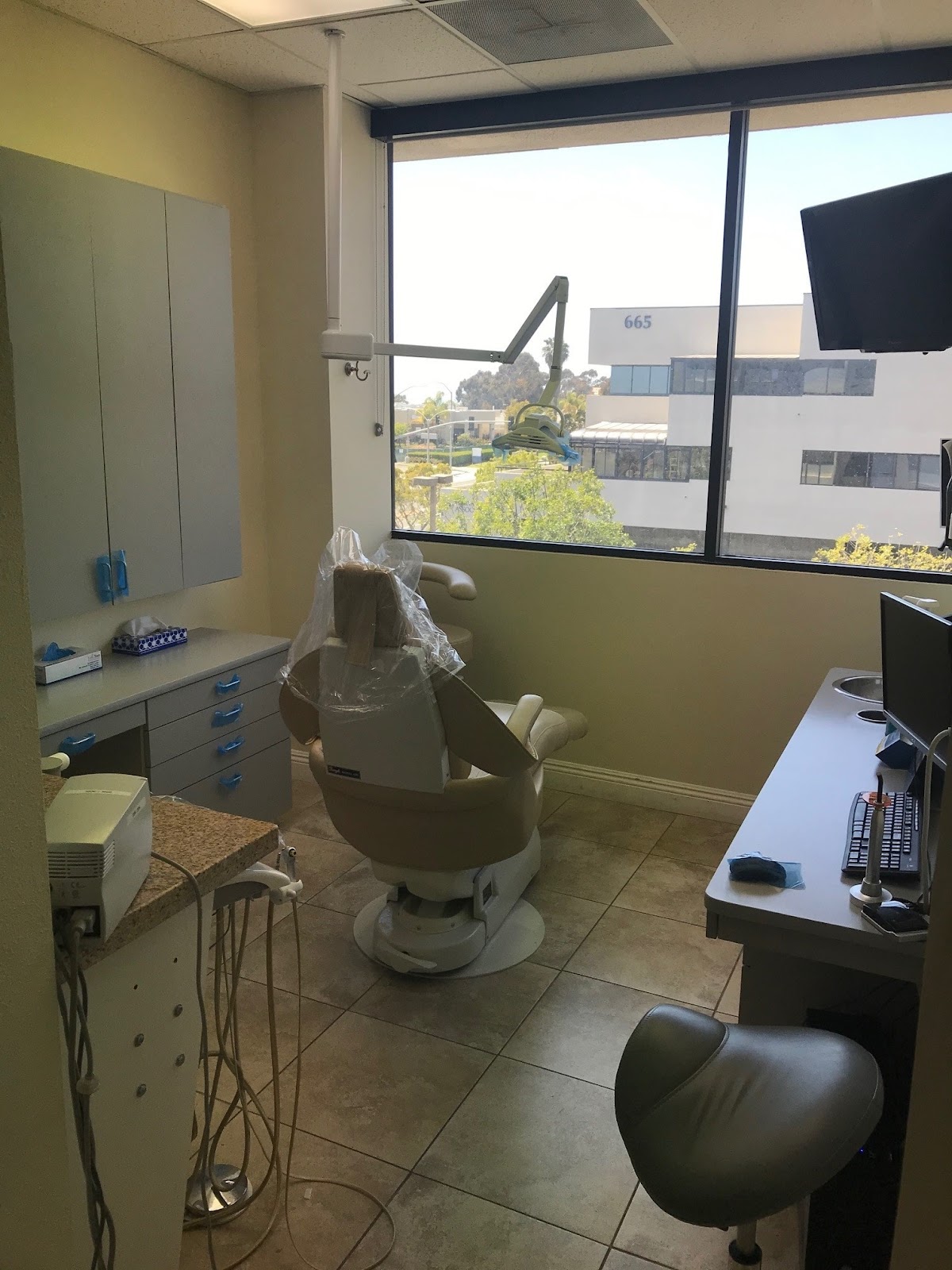 Seascape Cosmetic and Implant Dentistry - Huntington Beach photo 4