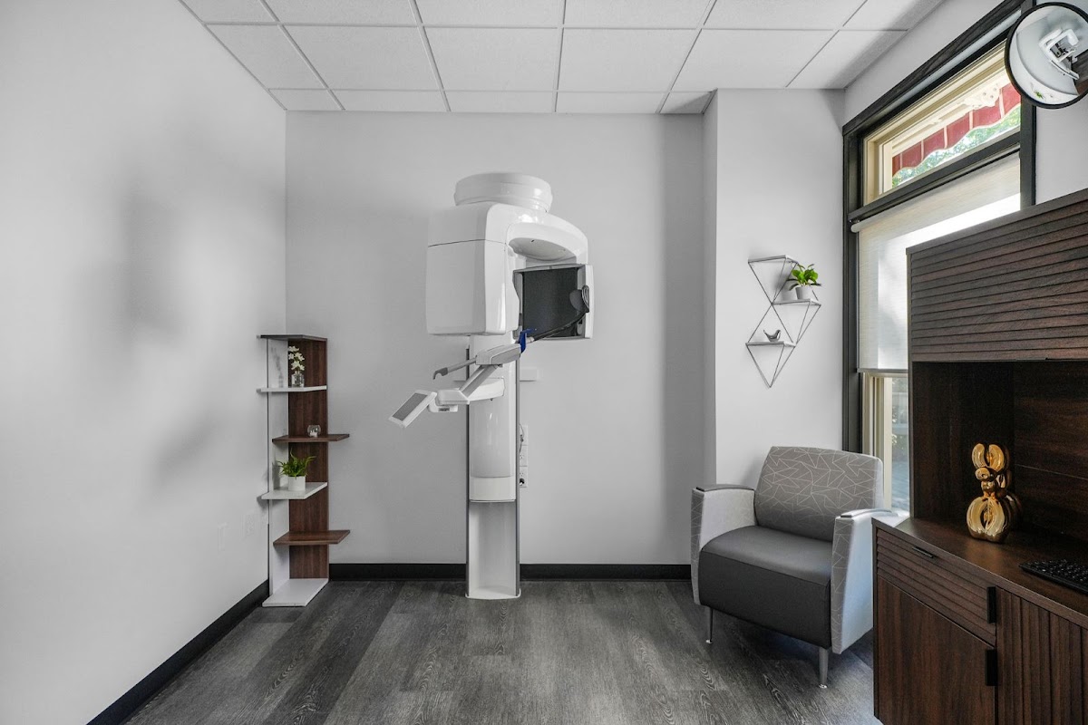Elan Implant Center photo 4