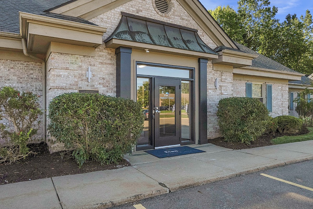Elan Implant Center photo 5
