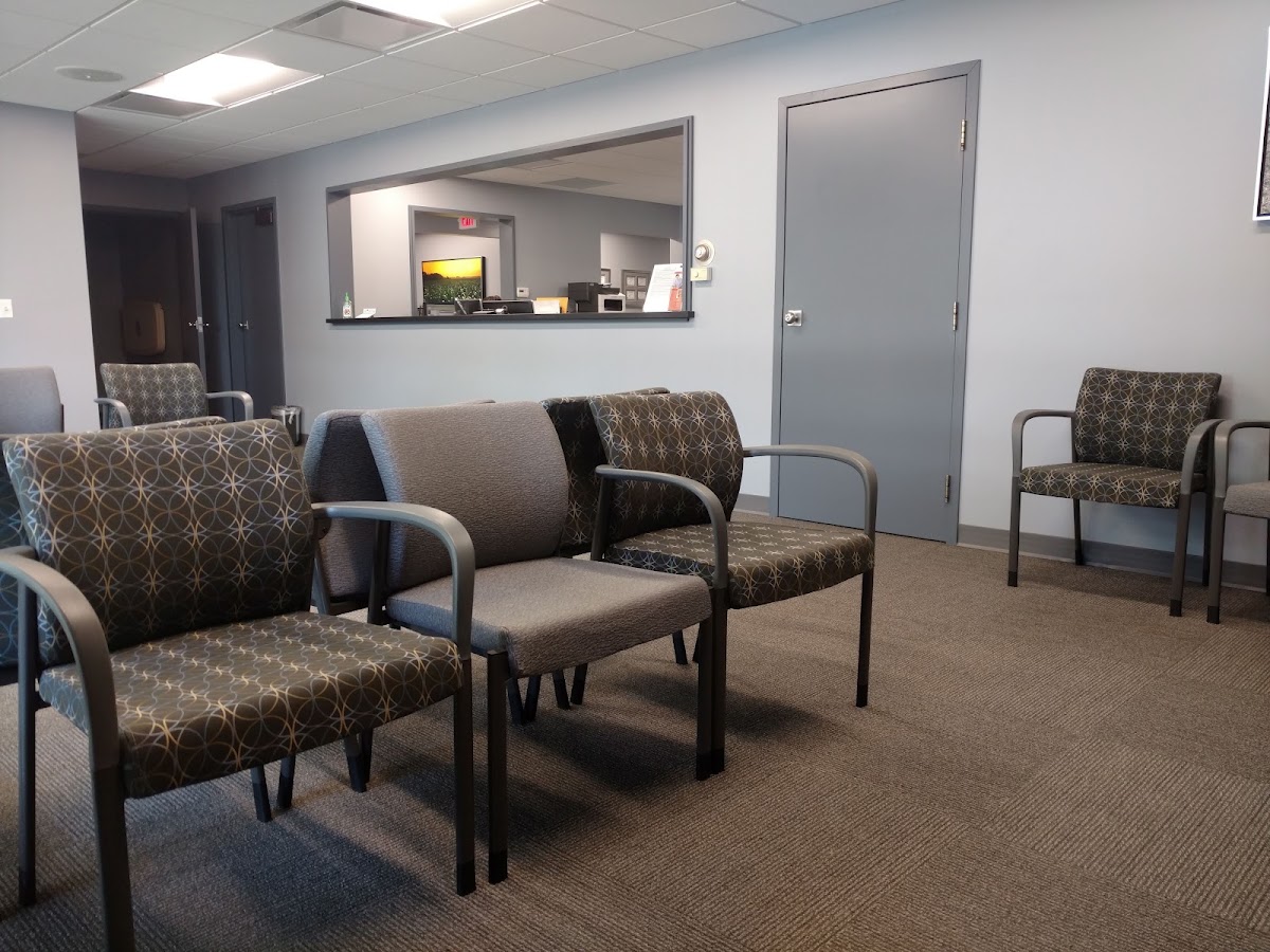 Associated Oral & Maxillofacial Surgeons - Dental Implants in Galesburg photo 3