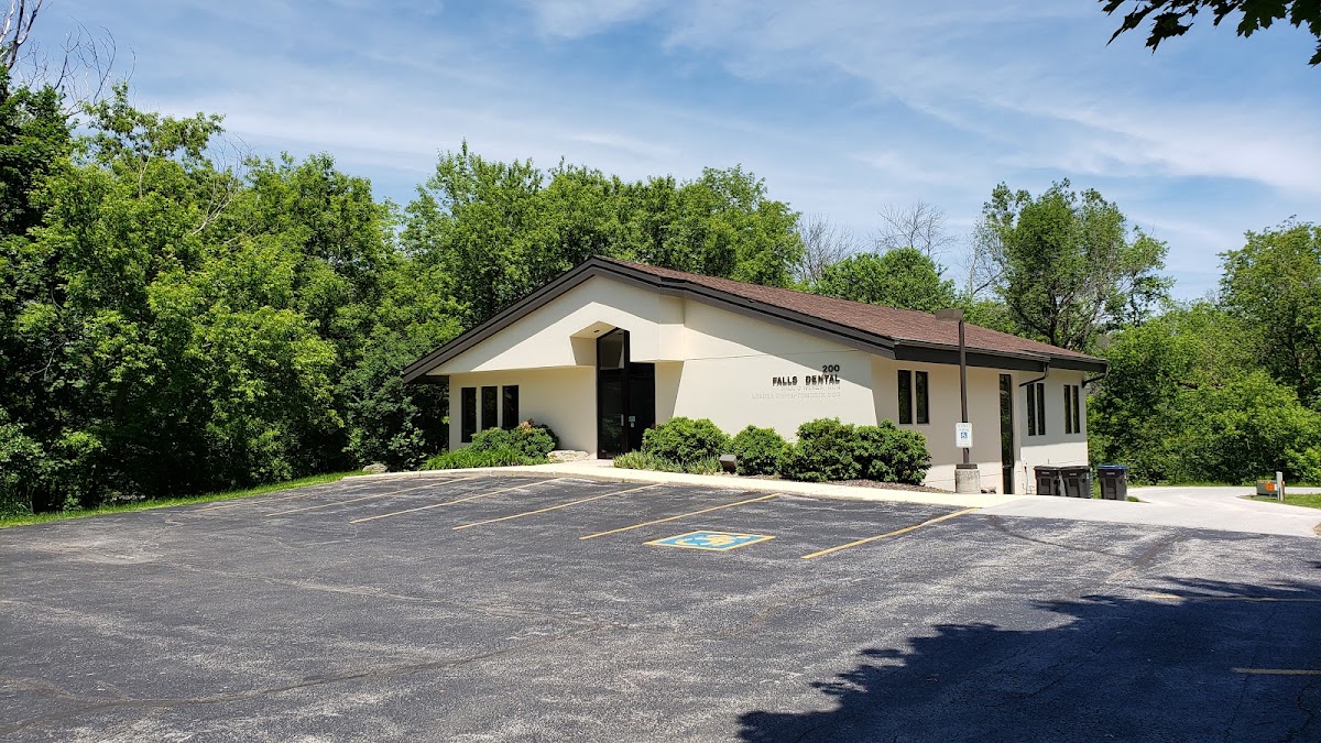 Falls Dental photo 3